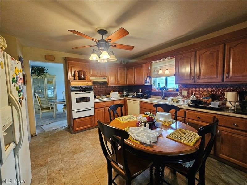 5427 Mardale Avenue, Bedford, OH 44146 Photo 6