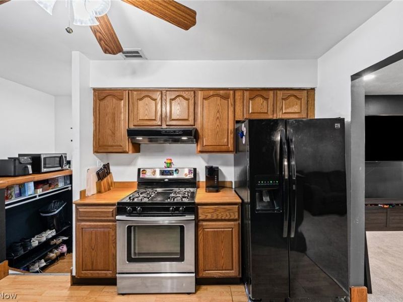 14316 Parkman Boulevard, Brook Park, OH 44142 Photo 13