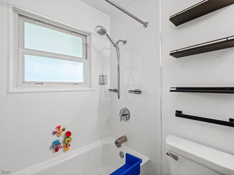 14316 Parkman Boulevard, Brook Park, OH 44142 Photo 23