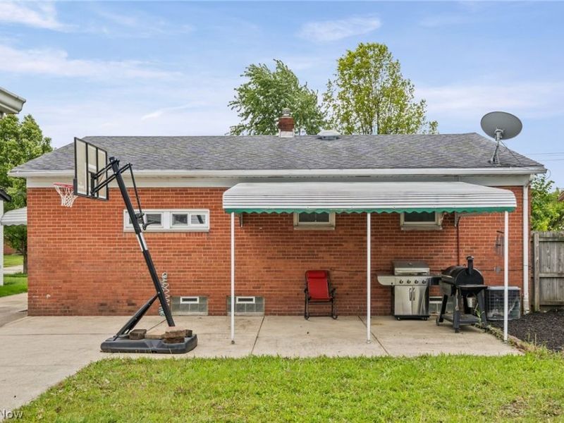 14316 Parkman Boulevard, Brook Park, OH 44142 Photo 40