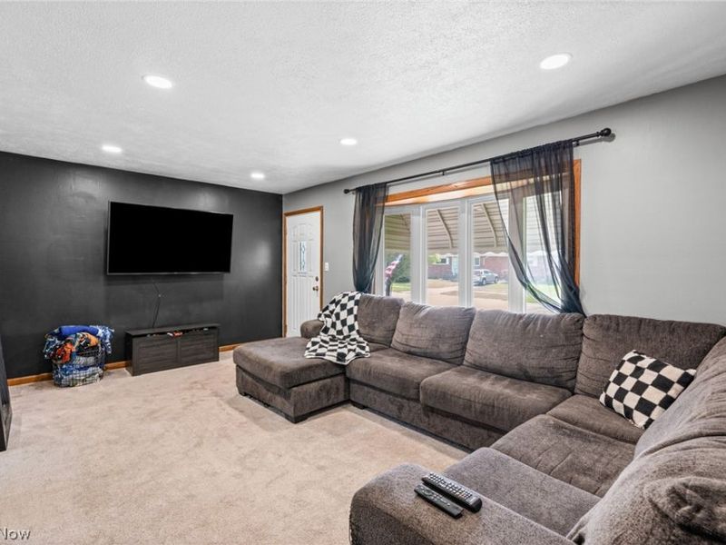 14316 Parkman Boulevard, Brook Park, OH 44142 Photo 9