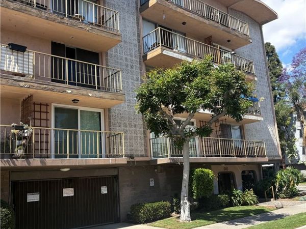545 Chestnut, Unit 203, Long Beach, CA 90802