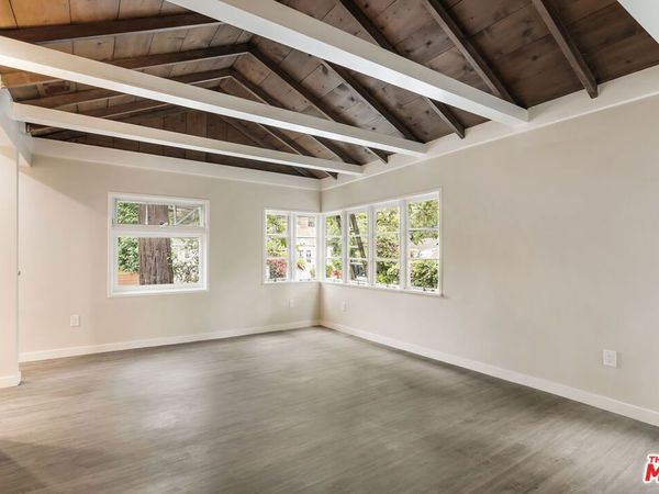 937 N Beverly Glen Boulevard, Los Angeles, CA 90077
