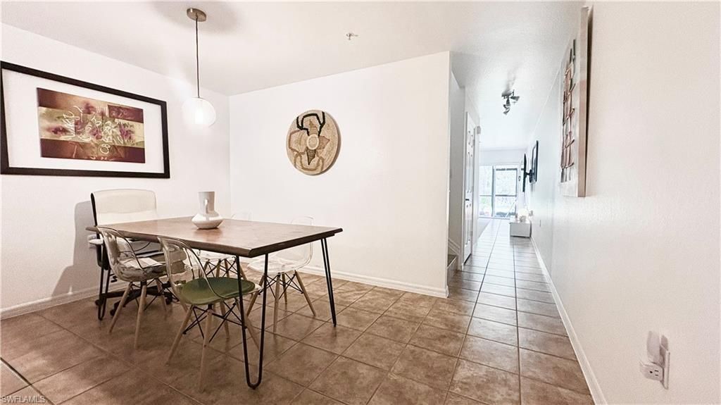 9064 Gervais Cir, Unit 105, Naples, FL 34120 Photo