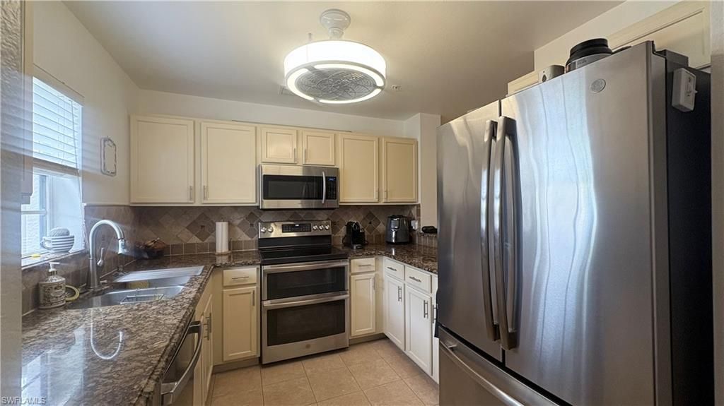 9064 Gervais Cir, Unit 105, Naples, FL 34120 Photo