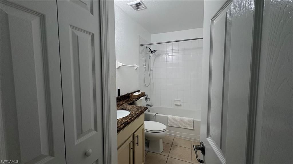9064 Gervais Cir, Unit 105, Naples, FL 34120 Photo