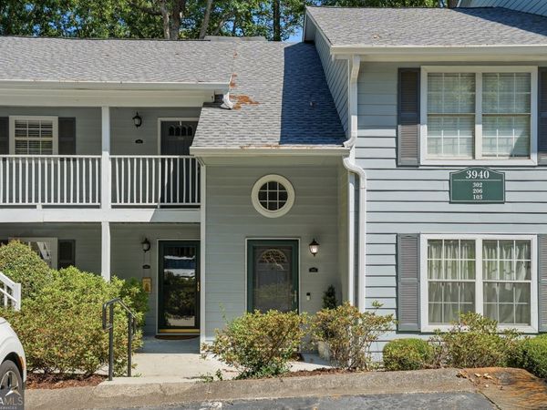 3940 Riverlook Parkway SE, Unit 103, Marietta, GA 30067