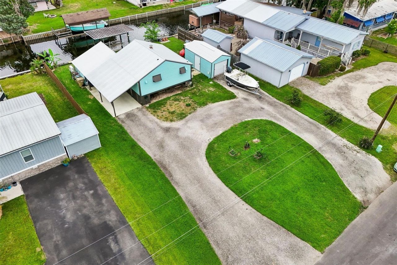 24521 Snail Road , Astor, FL 32102 Photo