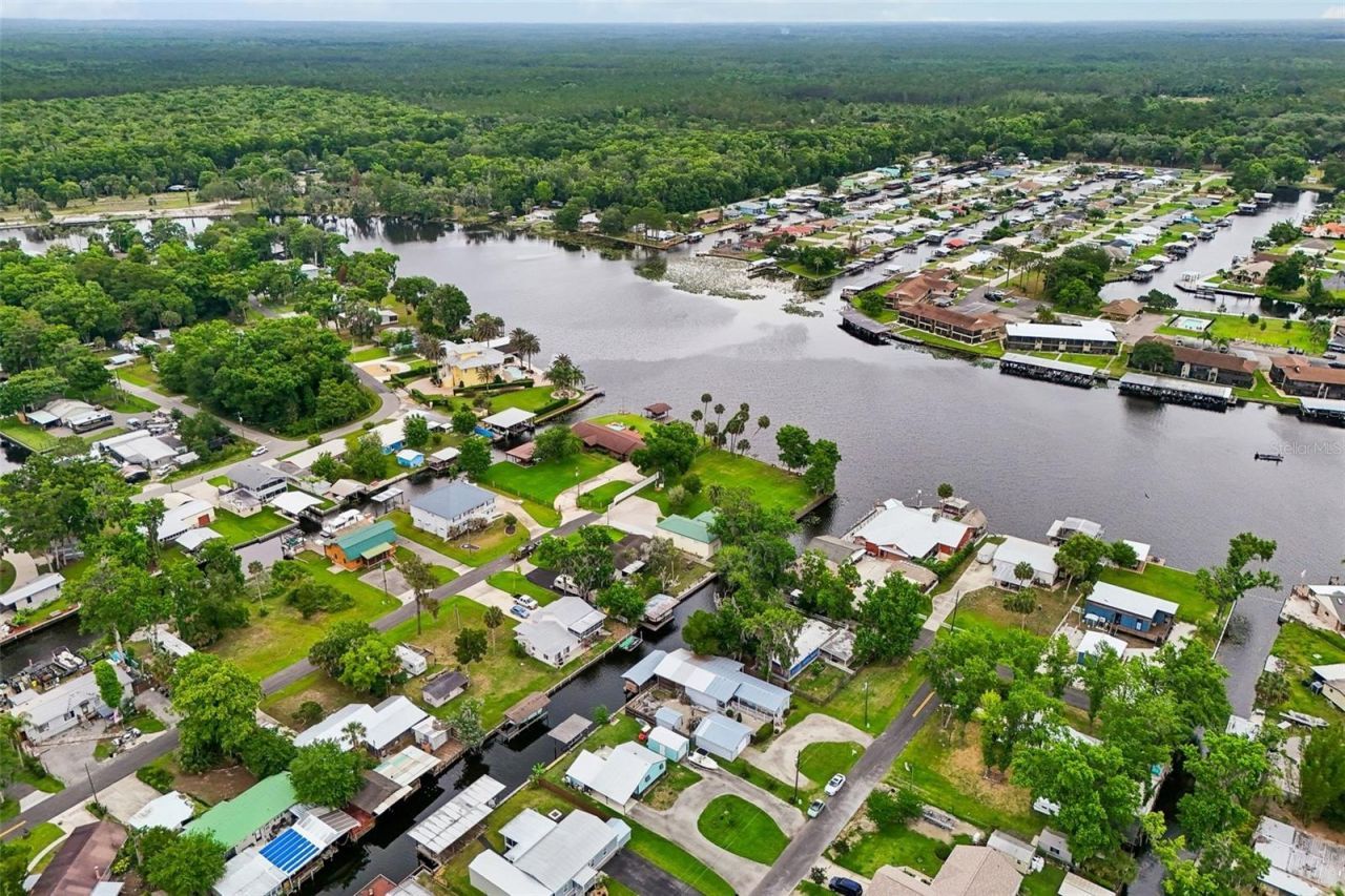 24521 Snail Road , Astor, FL 32102 Photo