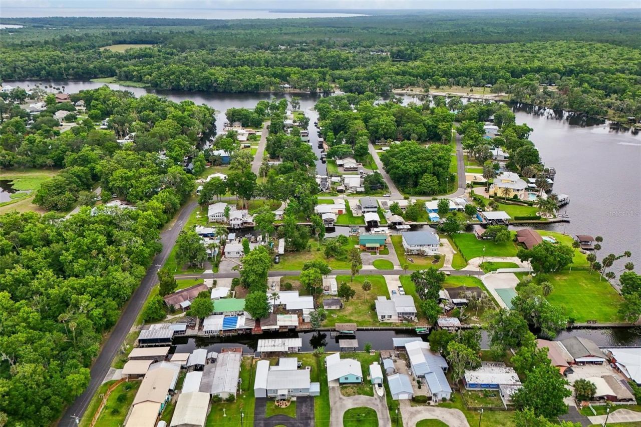 24521 Snail Road , Astor, FL 32102 Photo