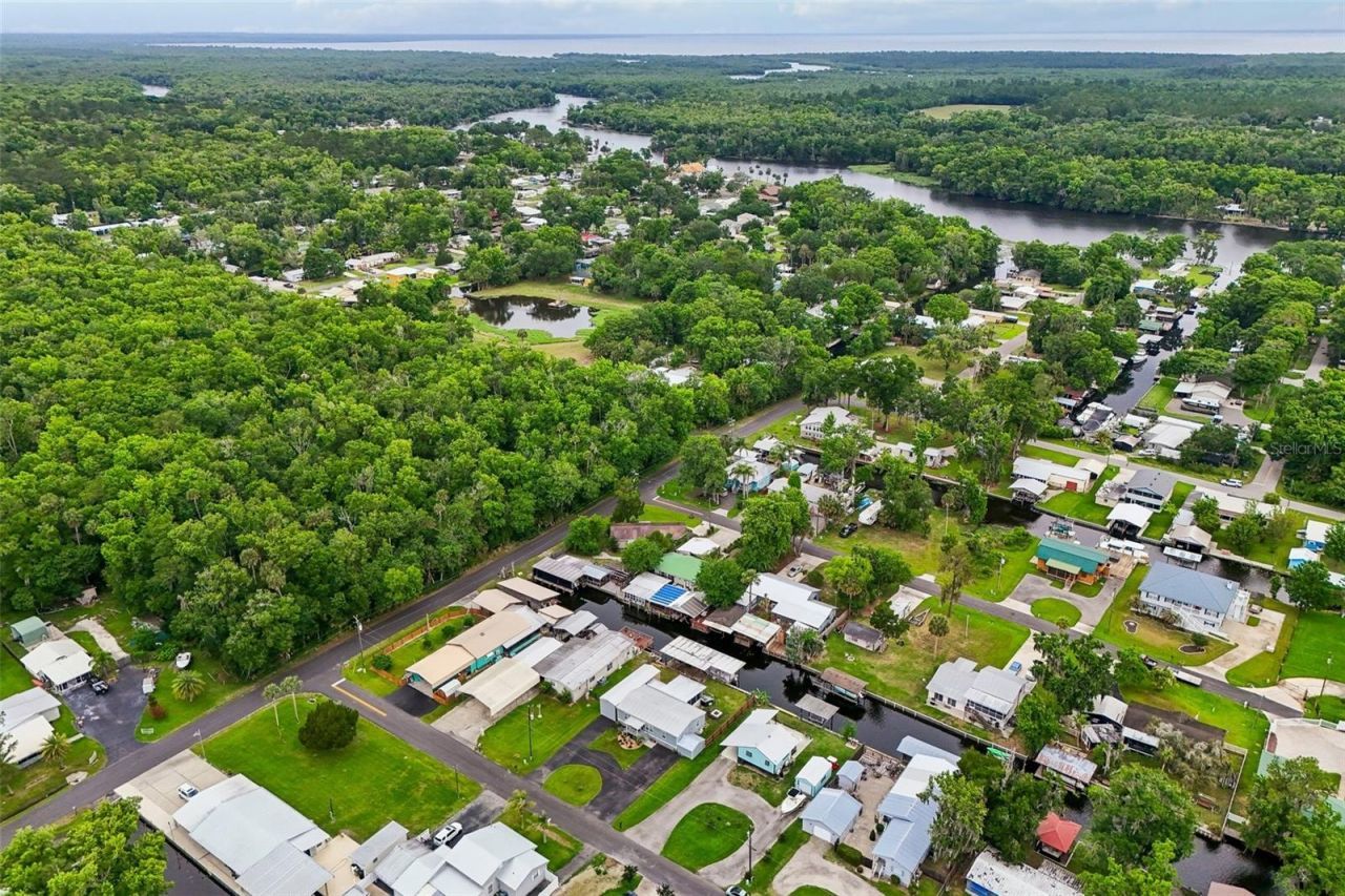 24521 Snail Road , Astor, FL 32102 Photo