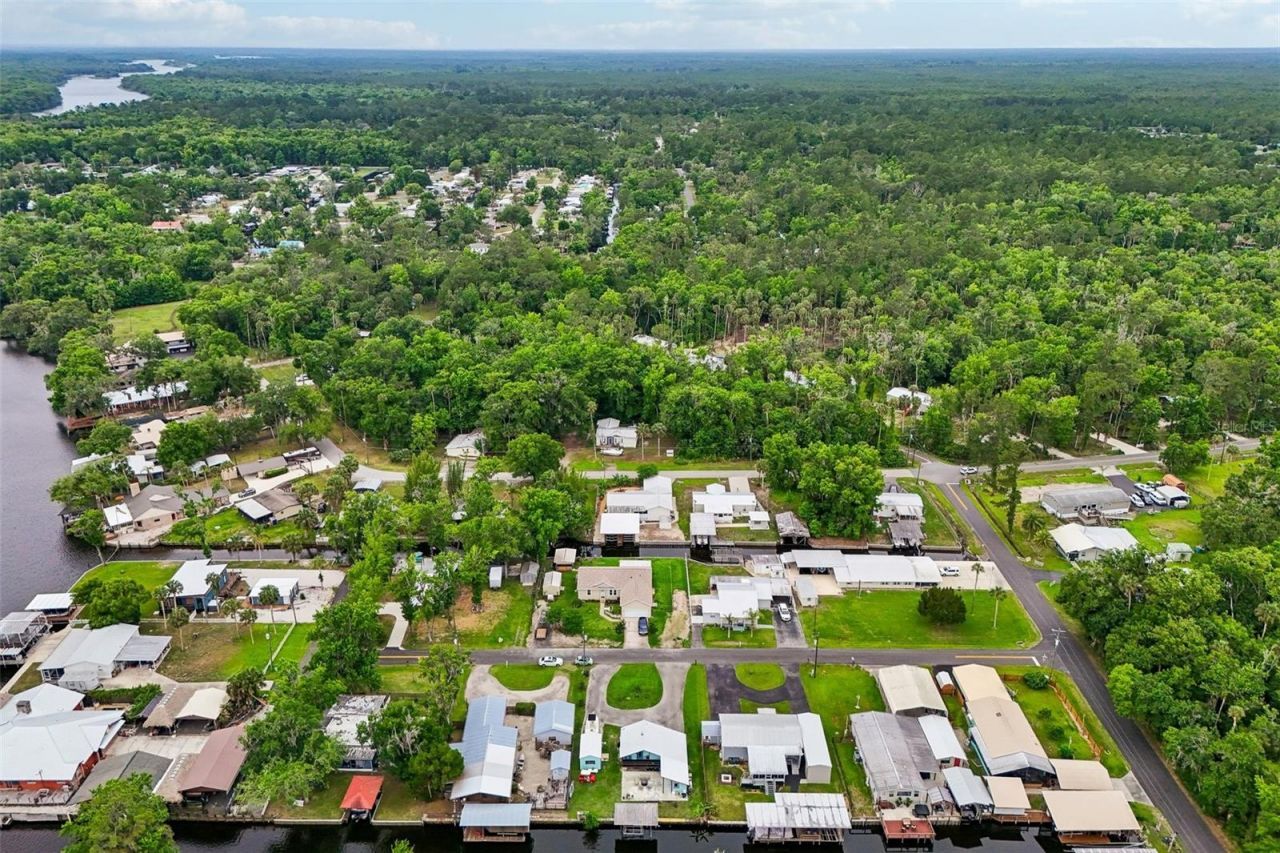 24521 Snail Road , Astor, FL 32102 Photo