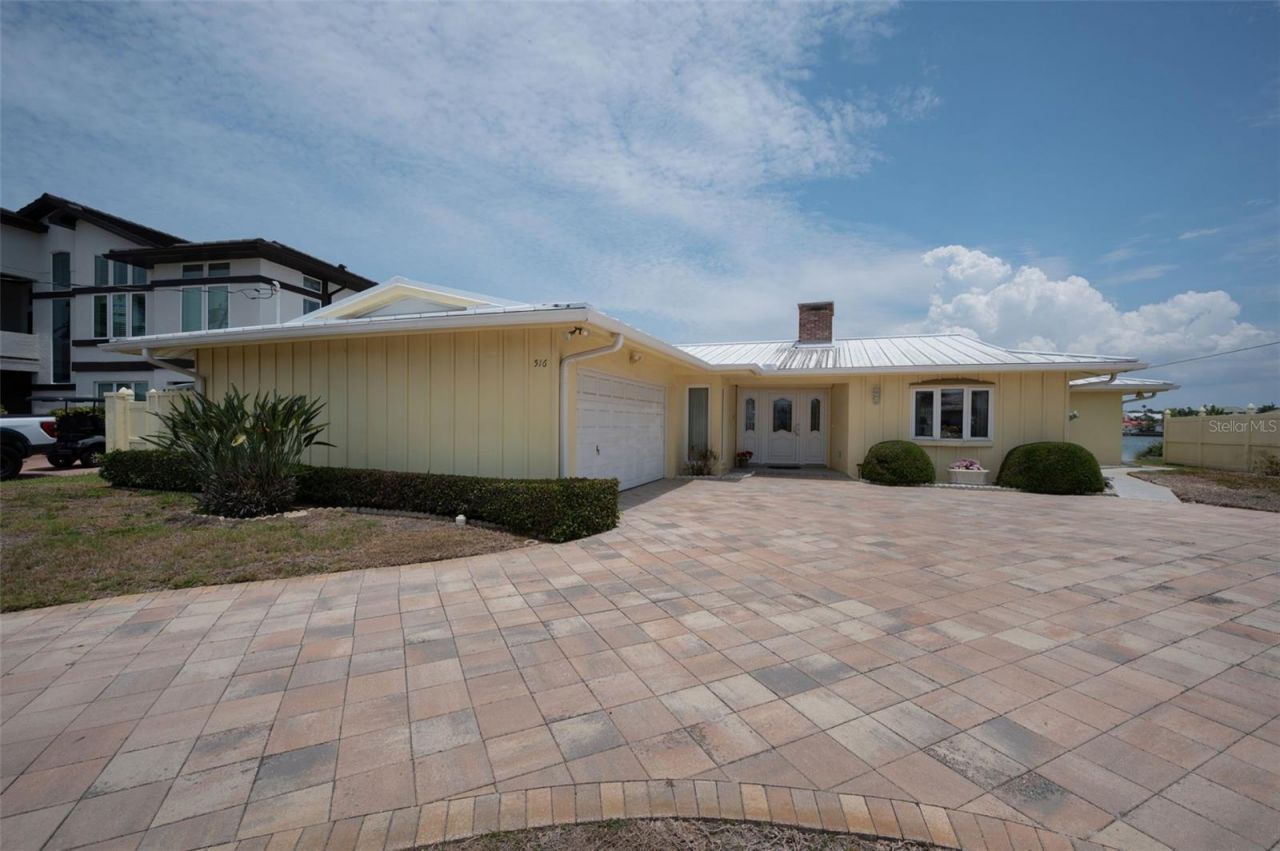 516 Harbor Drive N, Indian Rocks Beach, FL 33785 Photo