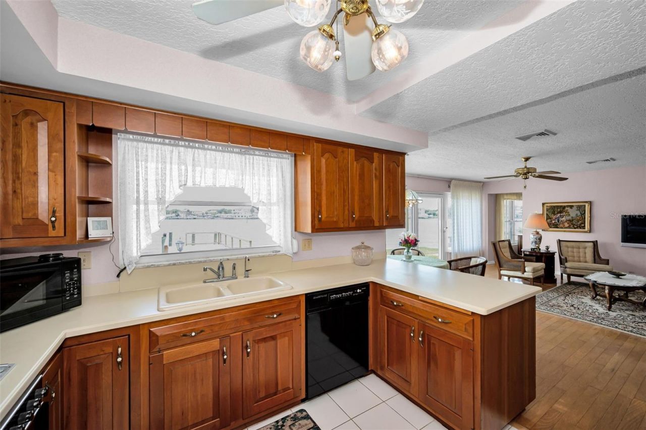 516 Harbor Drive N, Indian Rocks Beach, FL 33785 Photo