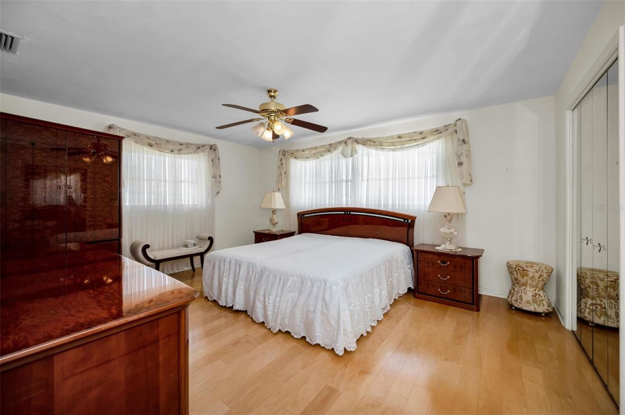 516 Harbor Drive N, Indian Rocks Beach, FL 33785 Photo