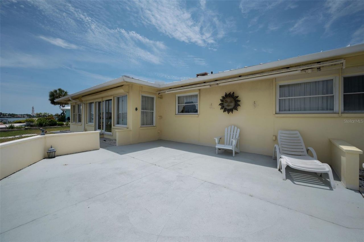 516 Harbor Drive N, Indian Rocks Beach, FL 33785 Photo