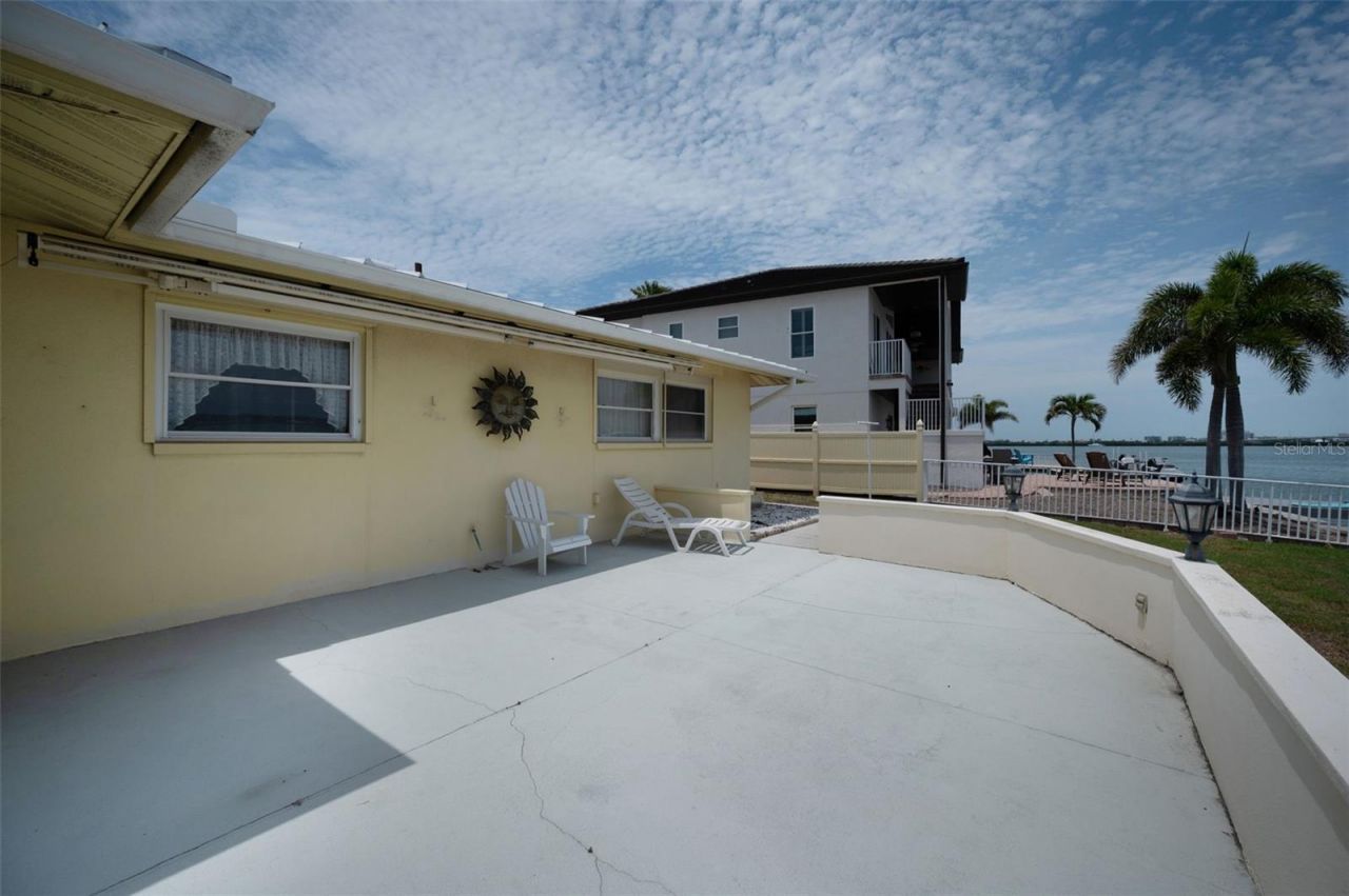 516 Harbor Drive N, Indian Rocks Beach, FL 33785 Photo