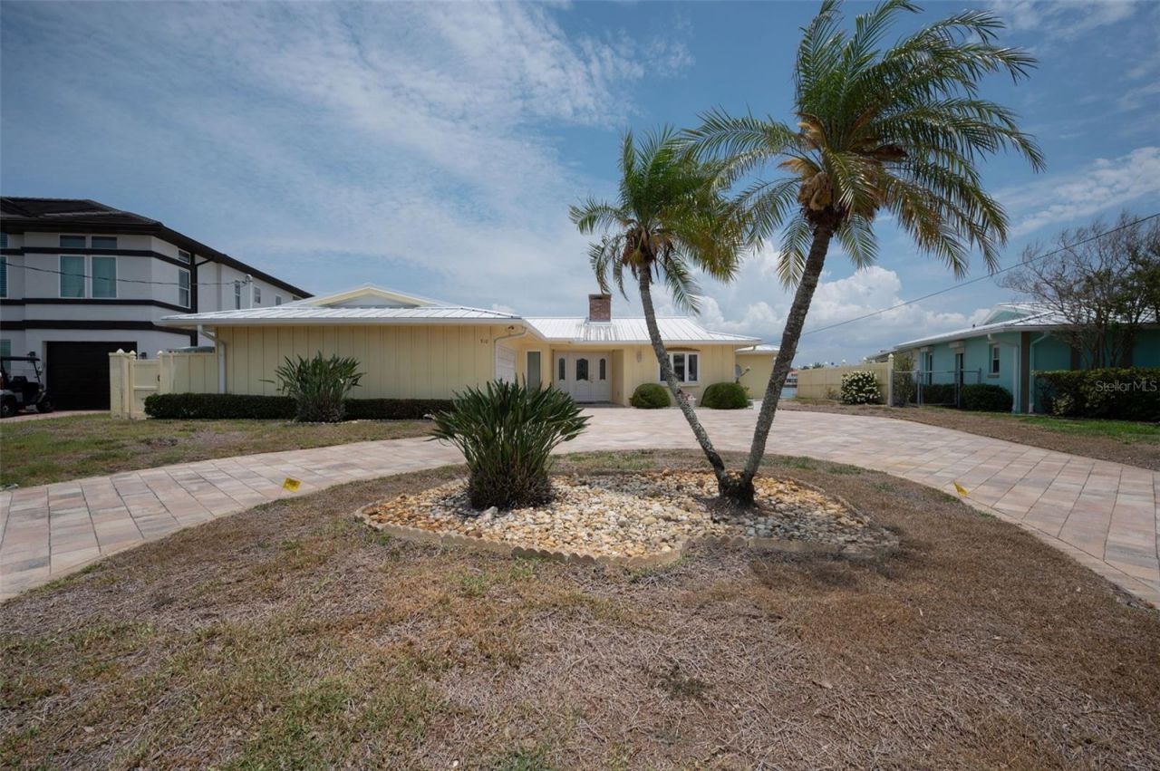516 Harbor Drive N, Indian Rocks Beach, FL 33785 Photo