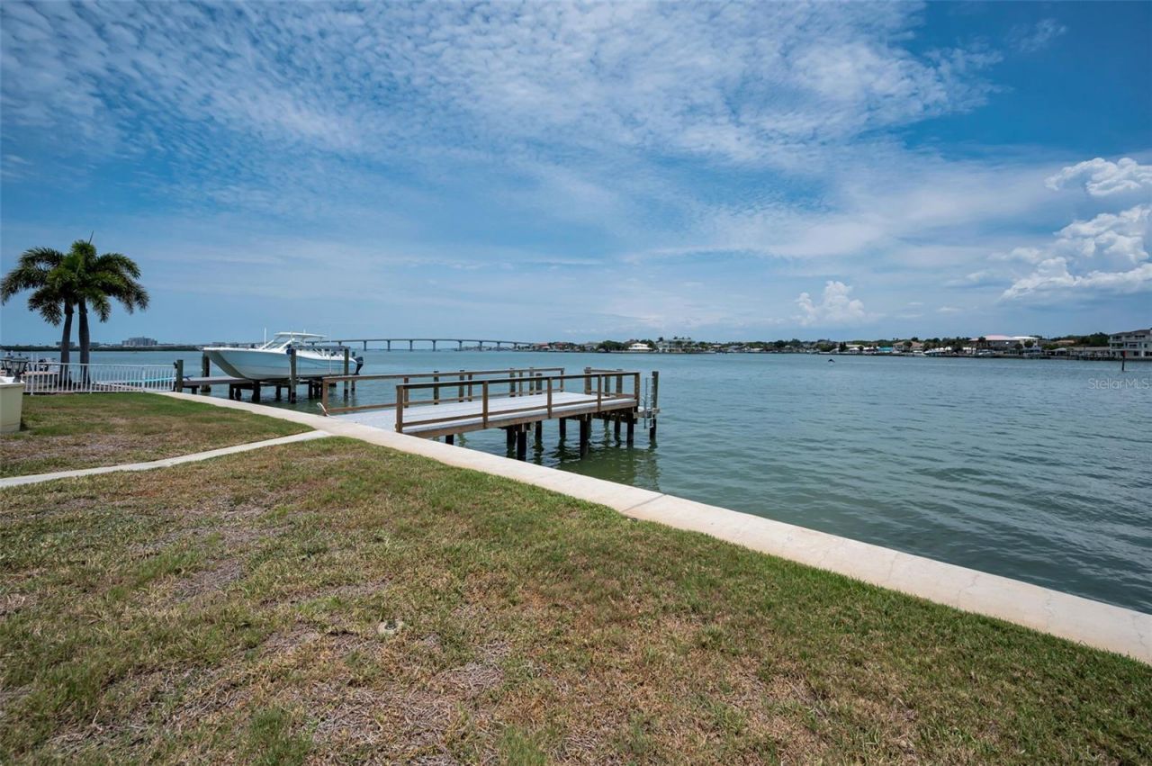 516 Harbor Drive N, Indian Rocks Beach, FL 33785 Photo