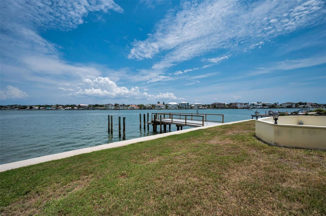 516 Harbor Drive N, Indian Rocks Beach, FL 33785 Photo