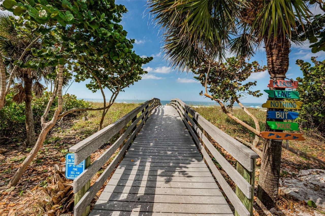 516 Harbor Drive N, Indian Rocks Beach, FL 33785 Photo