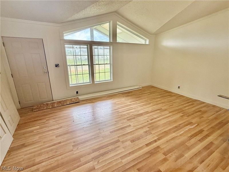 17 Stevy Lane, Frazeysburg, OH 43822 Photo 2