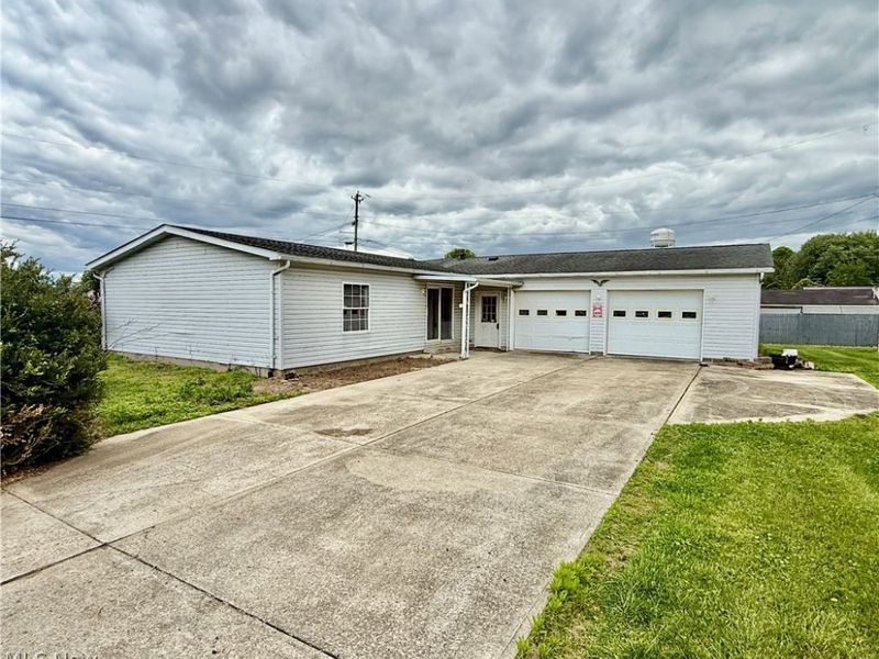 17 Stevy Lane, Frazeysburg, OH 43822 Photo 3