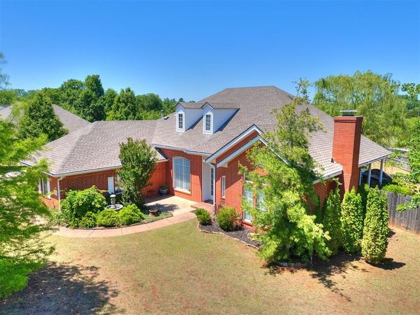 13135 Fairway Drive, Choctaw, OK 73020