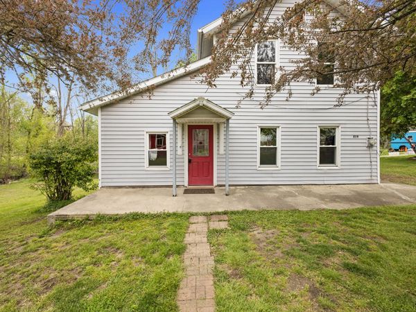 219 Water Street, Jonesville, MI 49250