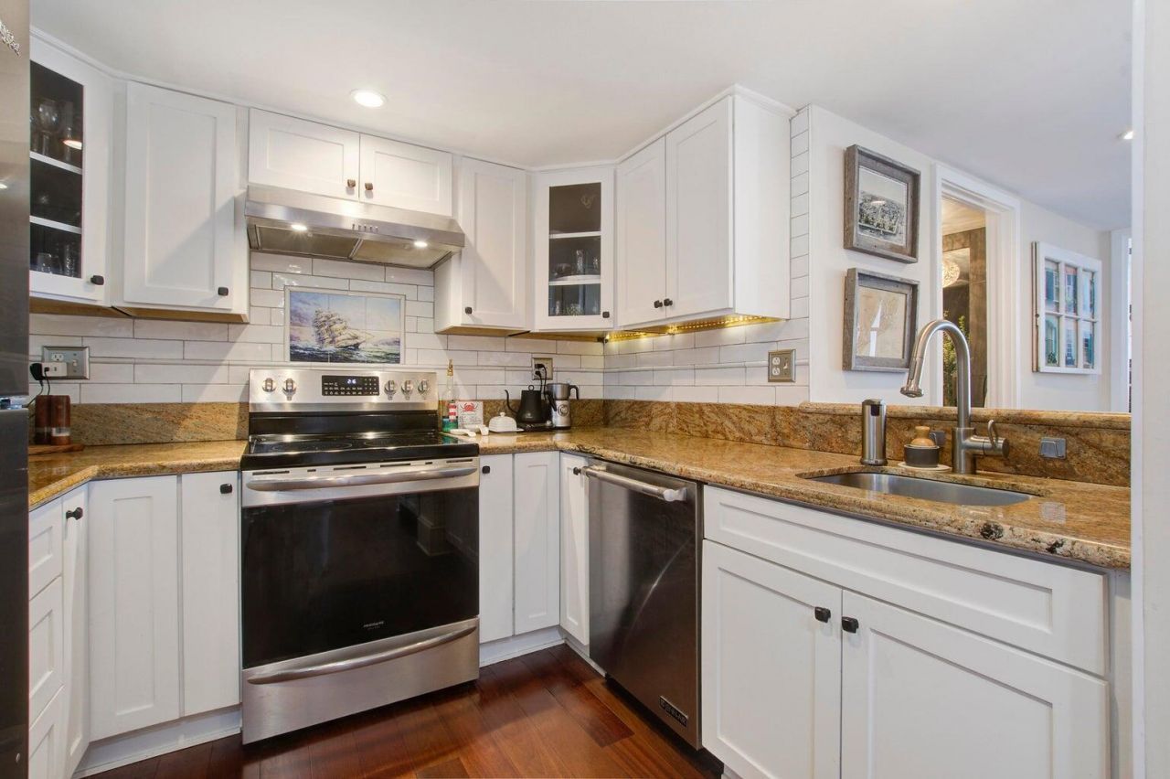14 Lockwood Drive Photo 9