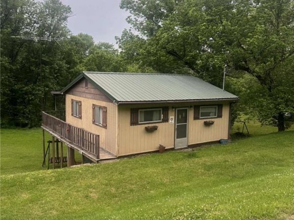 2684 Fish Hatchery Road, Elizabeth, WV 26183