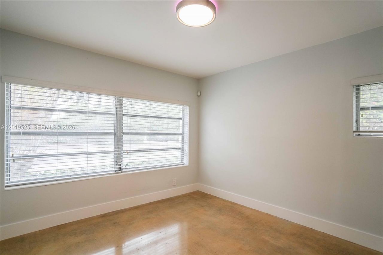 475 S Shore Dr, Miami Beach, FL 33141 Photo