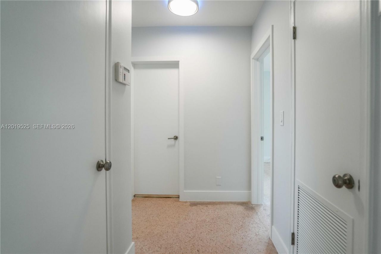 475 S Shore Dr, Miami Beach, FL 33141 Photo