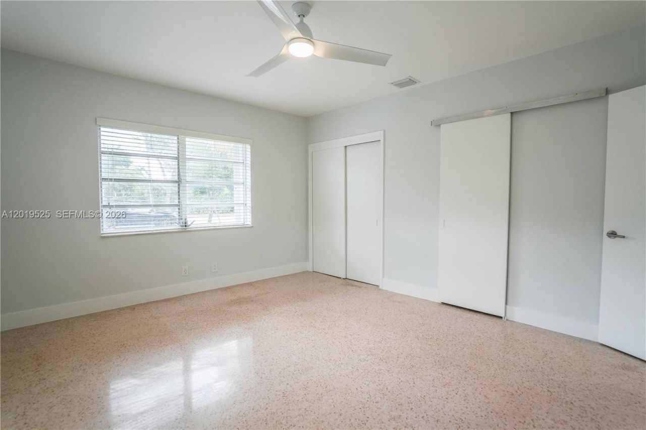 475 S Shore Dr, Miami Beach, FL 33141 Photo