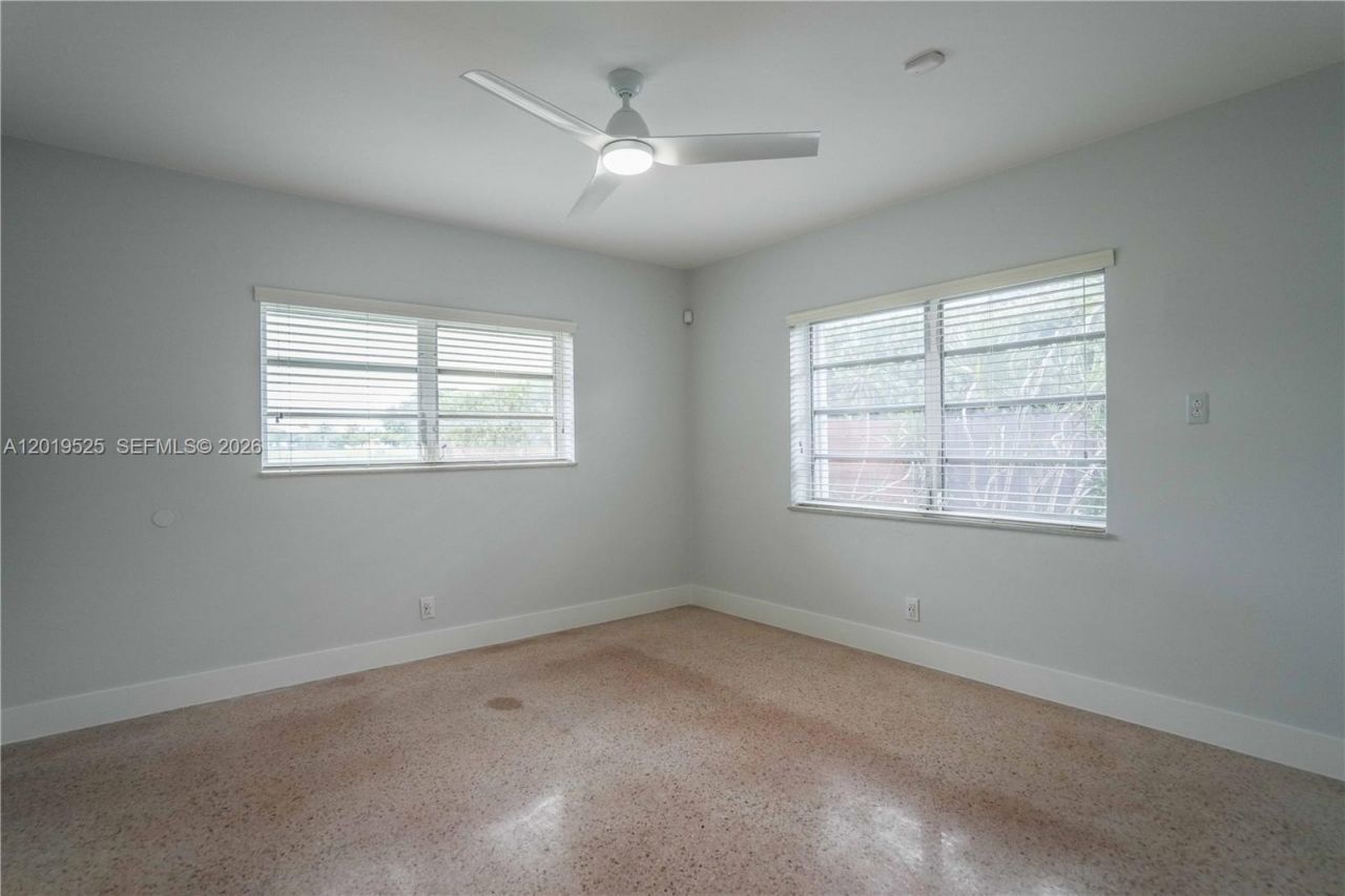 475 S Shore Dr, Miami Beach, FL 33141 Photo