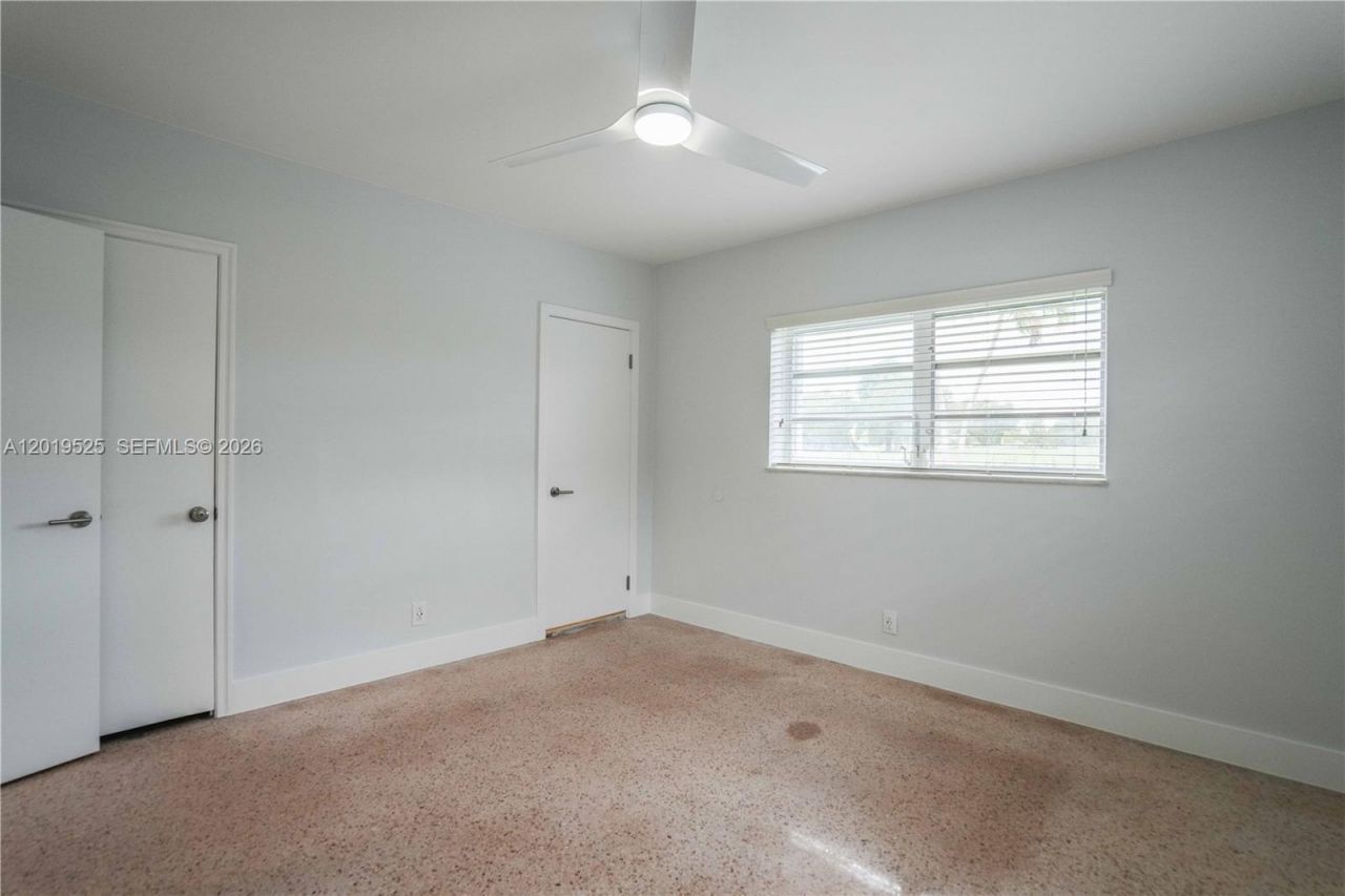 475 S Shore Dr, Miami Beach, FL 33141 Photo