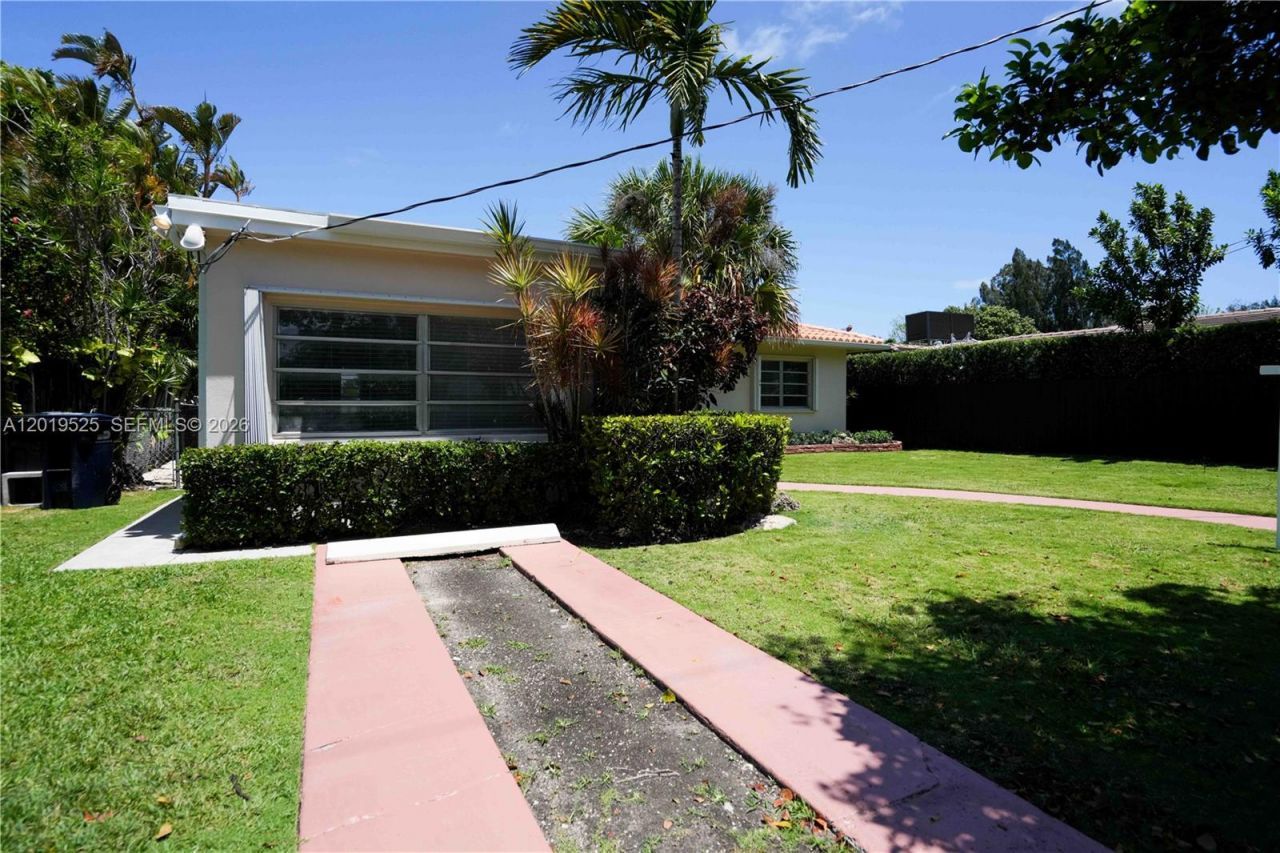 475 S Shore Dr, Miami Beach, FL 33141 Photo