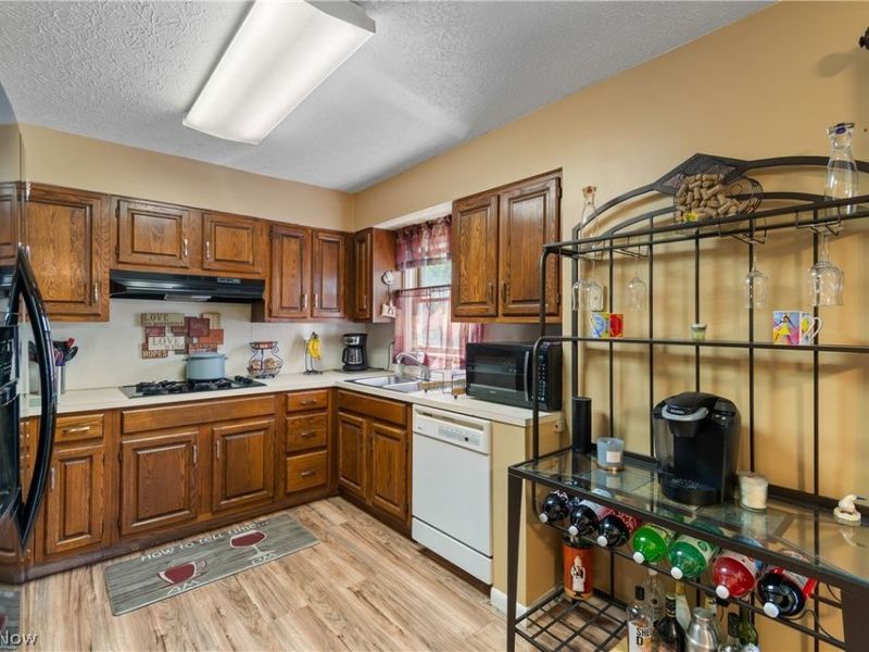 5030 Manchester Road, Akron, OH 44319 Photo 12