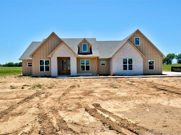 1315 E Gunner Lane , Muskogee, OK 74403