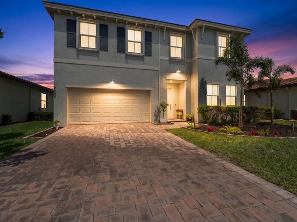 7705 NW Greenbank Circle, Port St. Lucie, FL 34987