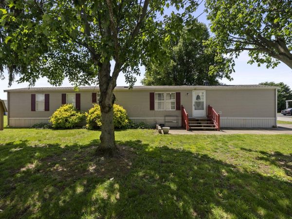 162 Cedar Cove , South Bloomfield, OH 43103