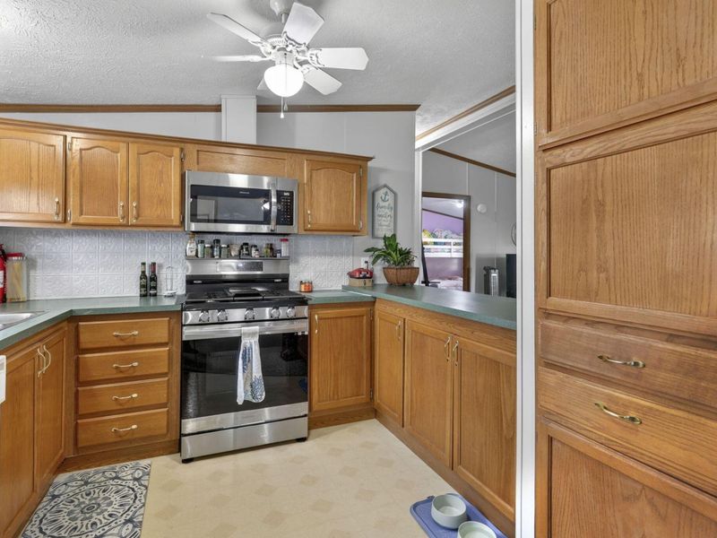1100 Thornwood Drive SW, Unit Lot 349, Heath, OH 43056 Photo 16