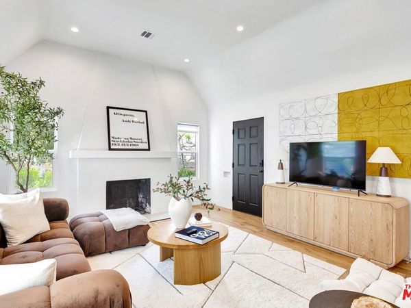 1363 S Curson Avenue, Los Angeles, CA 90019