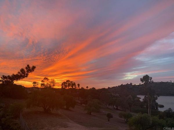 5704 Baltimore Dr., Unit 304, La Mesa, CA 91942
