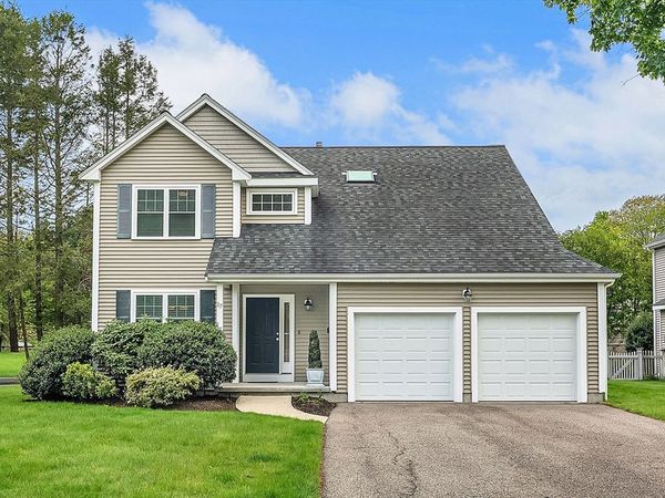 17 Russell Rd, Framingham, MA 01702
