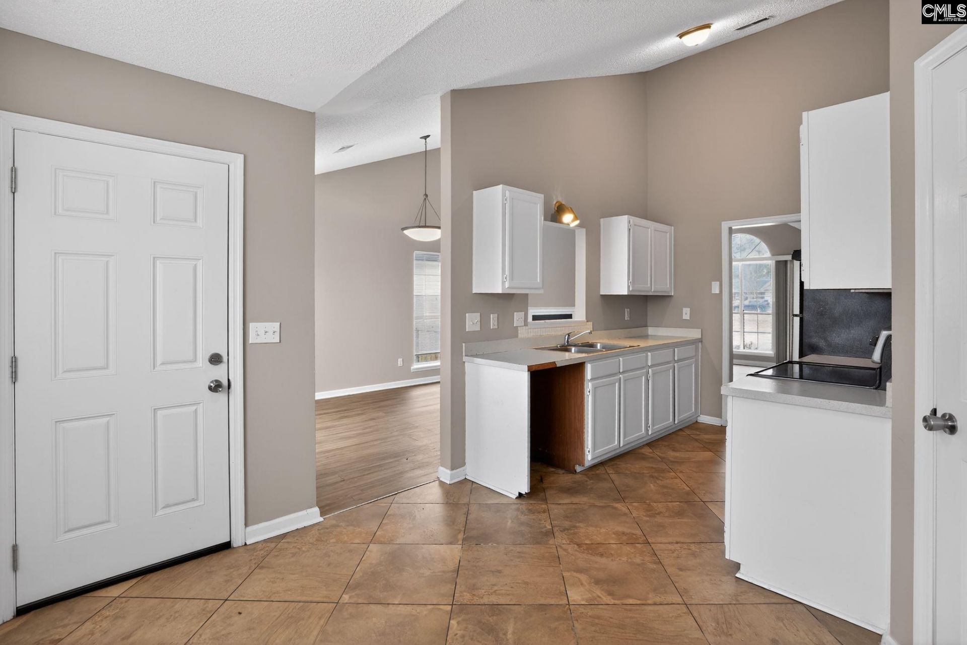408 Thornfield Road  Photo 18
