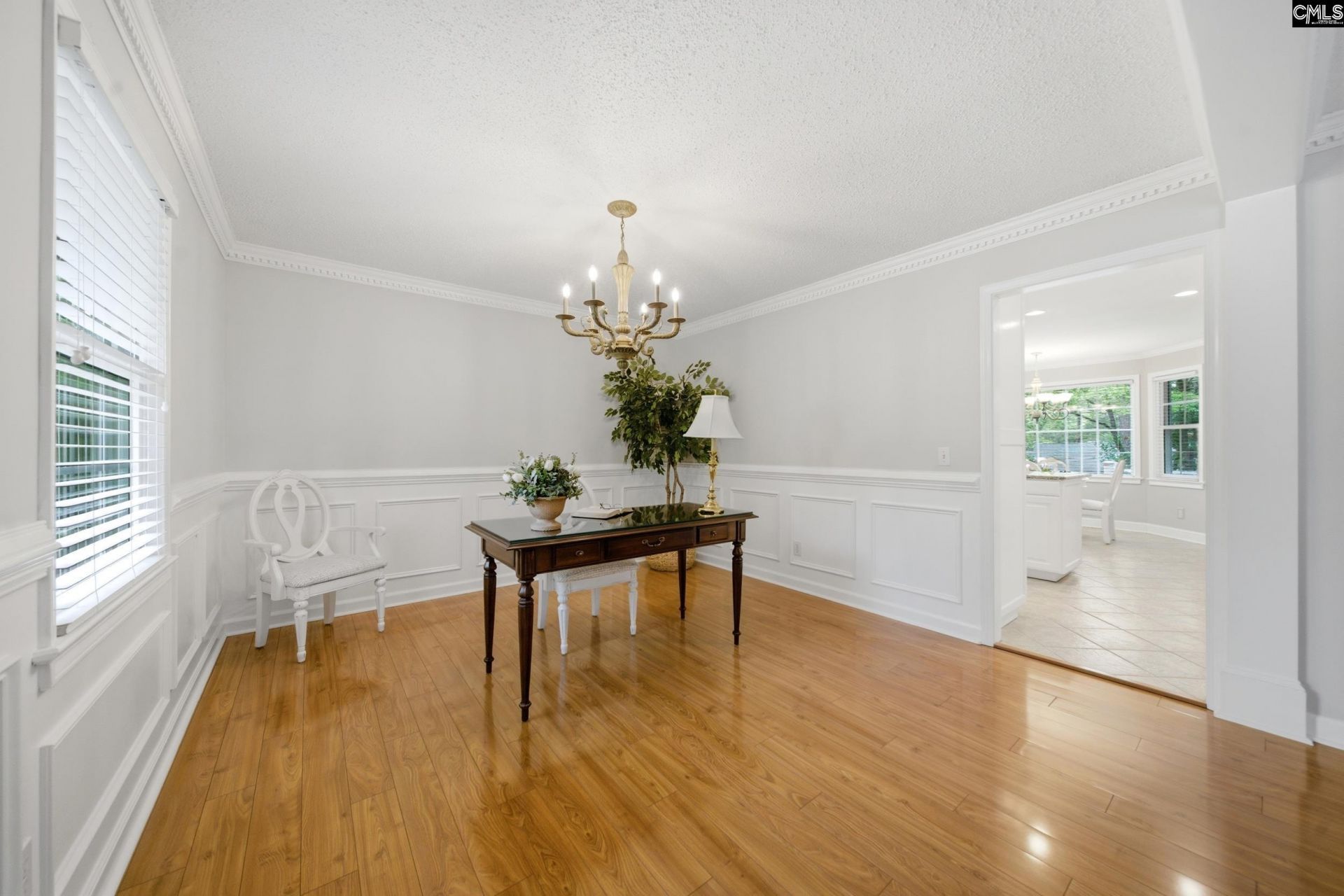 112 Pine Oak Drive Photo 6
