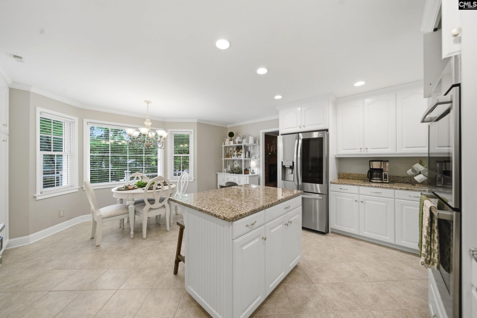 112 Pine Oak Drive Photo 9