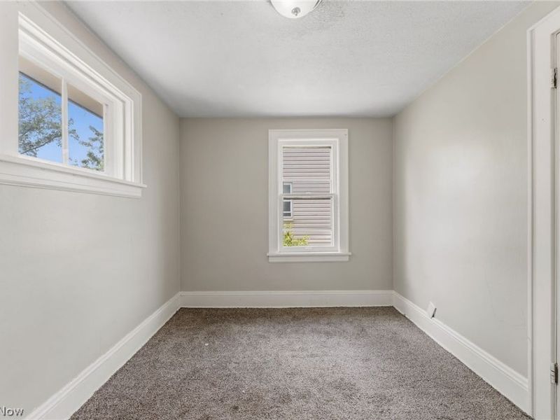 974 Lovers Lane, Akron, OH 44306 Photo 21