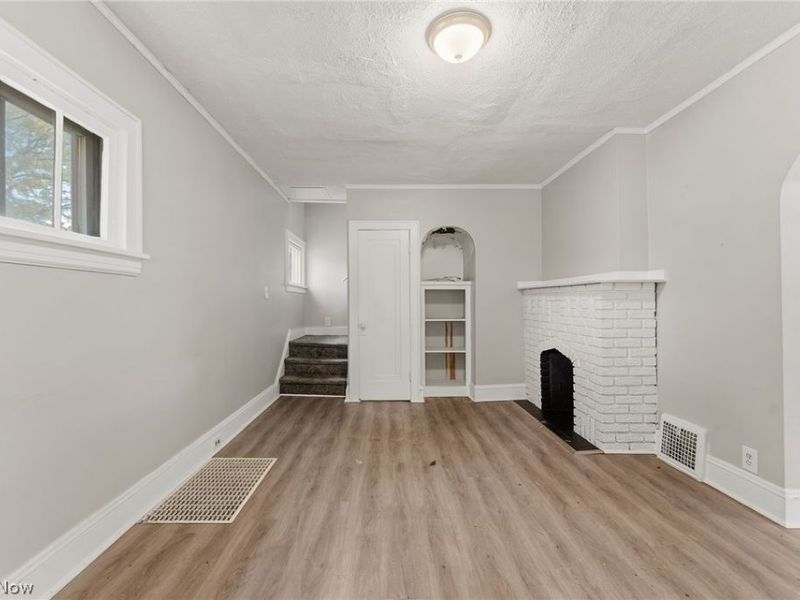 974 Lovers Lane, Akron, OH 44306 Photo 4